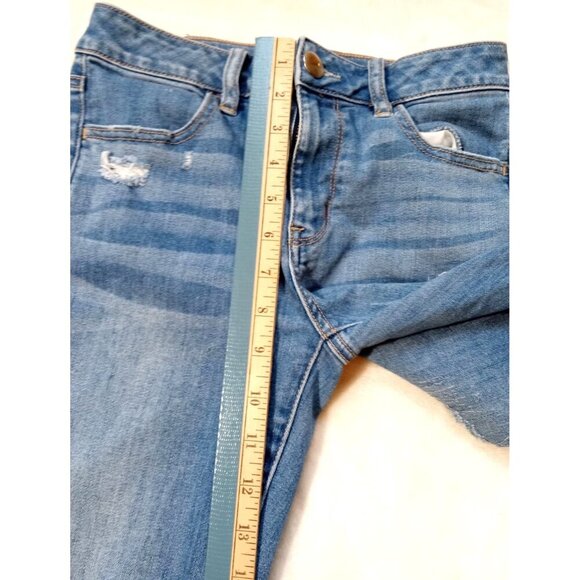 American Eagle Size 2 Short Super Stretch X High Rise Distressed Fun and Sexy - Picture 8 of 11